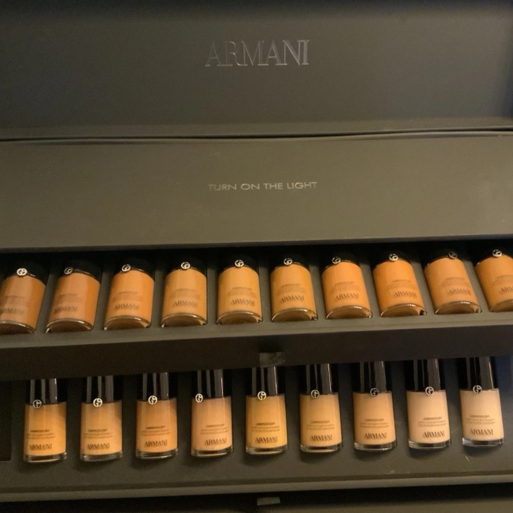 NEW ARMANI Luminous Silk Foundation 1 Fl Oz Perfect Natural Glow 10.1 $69